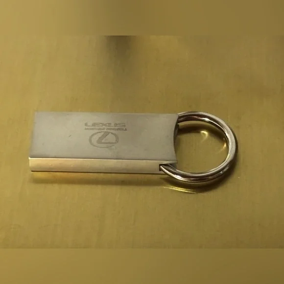 Lexus Silver Key Holder - Picture 6 of 13